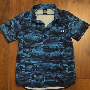 Under Armour Kids Fish Patterned Blue Button Down Shirt - spf 50+